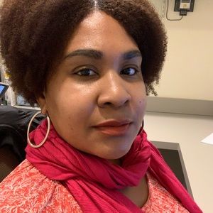 Meet your Posher, Amelia